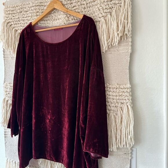 CP Shades Sibella Velvet Top - Picture 2 of 6